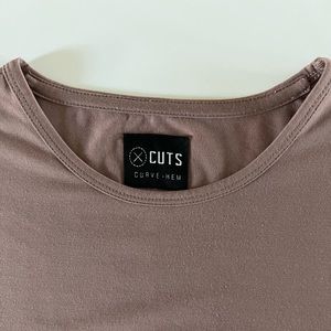 Cuts Long Sleeve Curve Hem